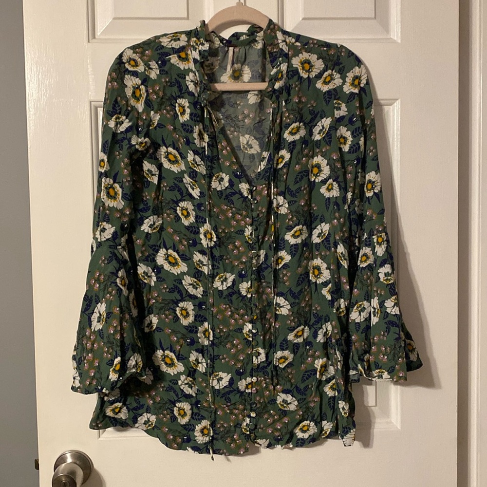 FP top with button details